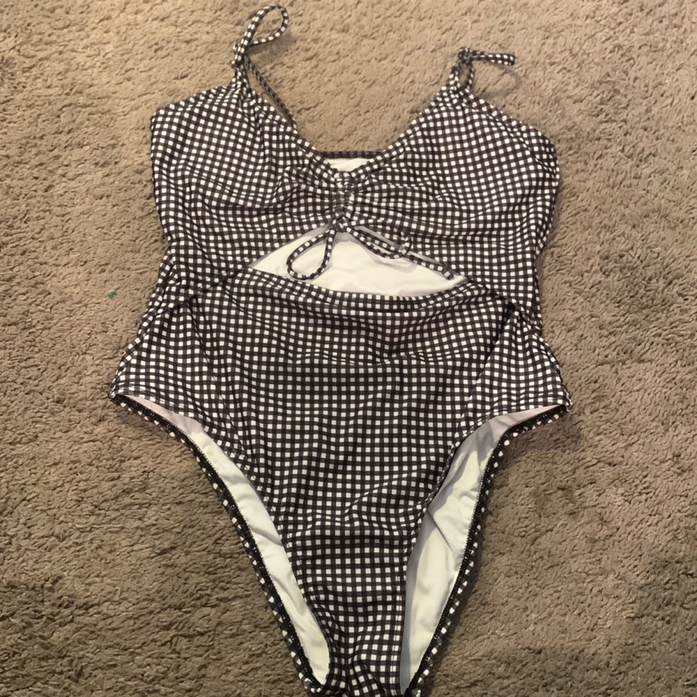 never worn just didnt like it on me